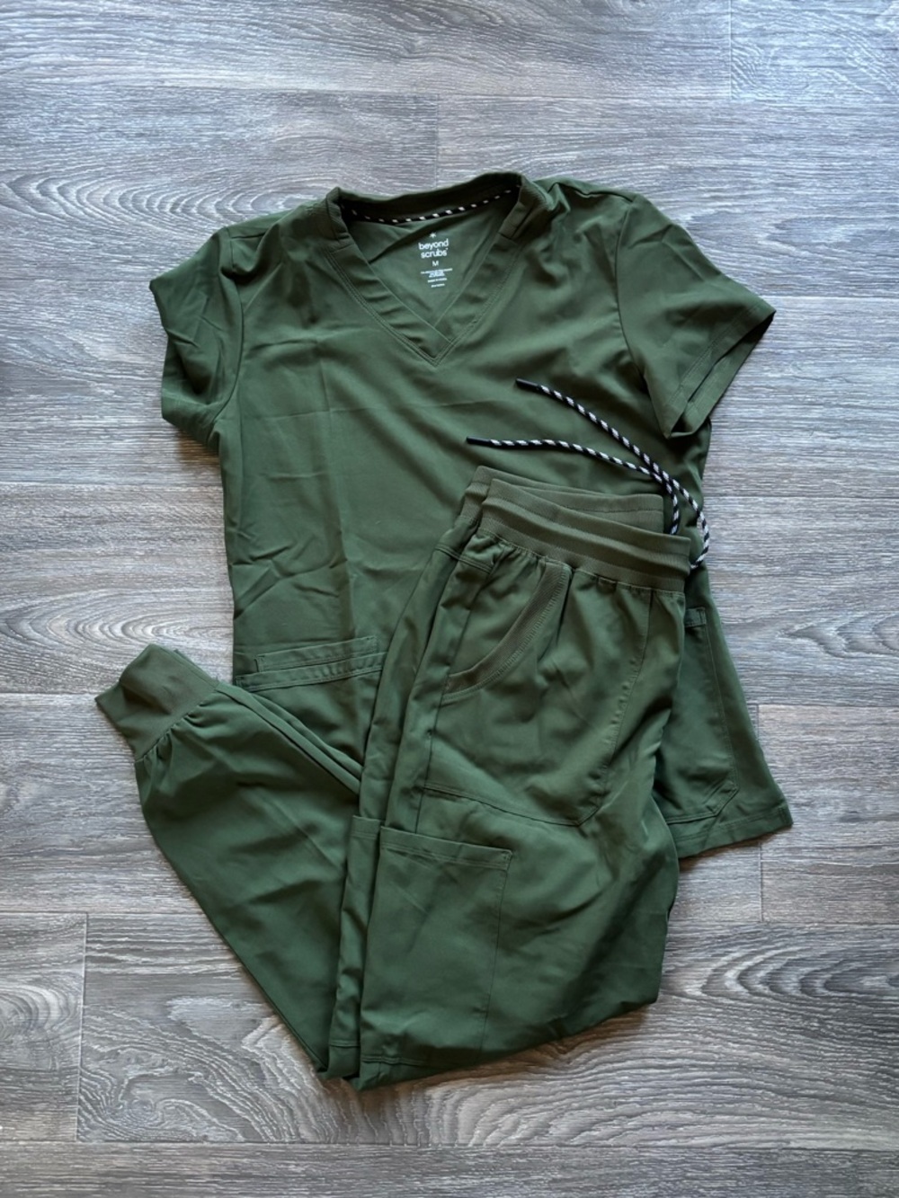 Beyond Scrubs Green Scrub Top & Jogger Set